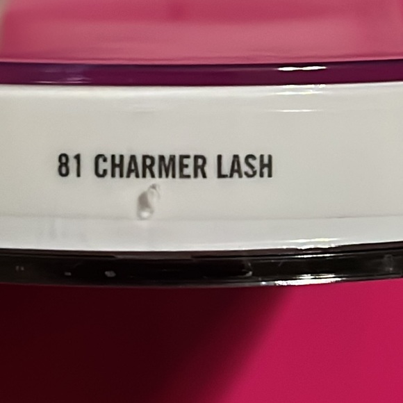 MAC Lashes Charmer 81 BNIB NWT 🤩 - Picture 3 of 3